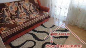 INCHIRIEZ APARTAMENT 4 CAMERE,   110 MP,   TURNISOR