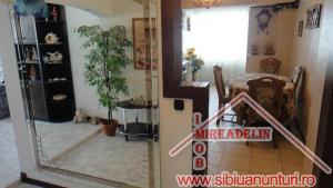INCHIRIEZ APARTAMENT 4 CAMERE,   110 MP,   TURNISOR