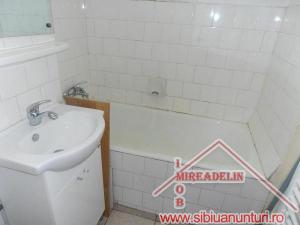 INCHIRIEZ APARTAMENT 2 CAMERE,  ZONA MIHAI VITEAZU