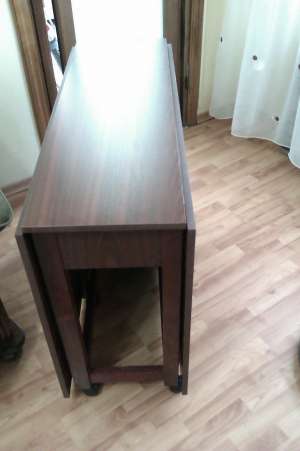 Vand masa extensibila pentru sufragerie