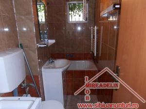 INCHIRIEZ APARTAMENT 2 CAMERE,   ZONA VASILE AARON