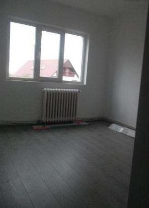 Apartament 3 camere,   Stadion,   finisat