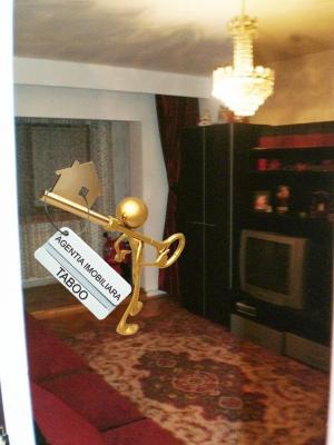 Apartament de vanzare zona Vasile Aaron 3 camere