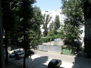 Particular vand garsoniera zona Gara de nord