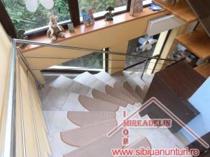 INCHIRIEZ VILA 7 CAMERE,   SINGUR IN CURTE,   ZONA VASILE MILEA