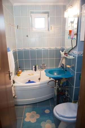 Schimb apartament 2 camere cu apartament 3/4 camere