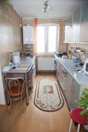 Schimb apartament 2 camere cu apartament 3/4 camere