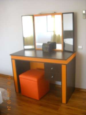 Inchiriez apartament in vila