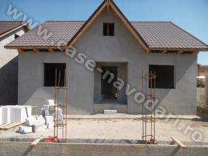 Case cu mansarda in Navodari de vanzare