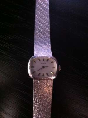 Ceas aur Geneve