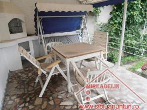 INCHIRIEZ CASA 6 CAMERE,   SINGUR IN CURTE,   ZONA PIATA CLUJ