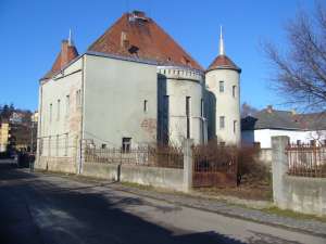 castel, vila( nu este in patrimoniul statului)