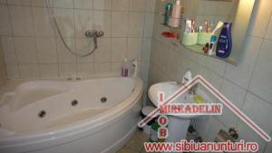 VAND APARTAMENT 3 CAMERE,   TURNISOR