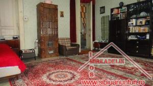 VAND APARTAMENT 5 CAMERE LA CASA,   170 mp,   Terezian