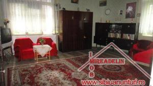 VAND APARTAMENT 5 CAMERE LA CASA,   170 mp,   Terezian