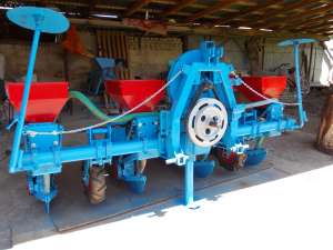 semanatoare spc 4 cu fertilizator