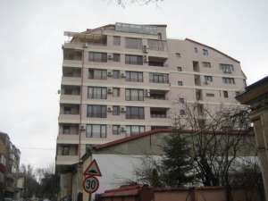 Apartament in bloc - 4 camere - zona Dacia