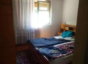 Apartament5 3 camere,  Bradet,  etaj 1