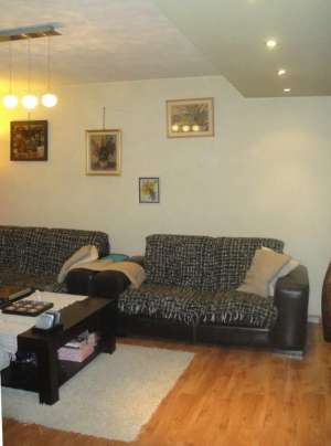 Apartament in bloc - 4 camere - Timpuri Noi