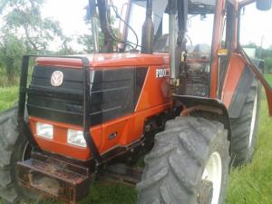 VAND TRACTOR FIAT F 110 CU INCARCATOR FRONTAL