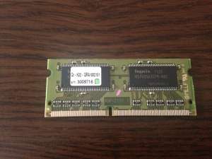 vand memorie originala Korg 128 mb,  pret 300 ron.