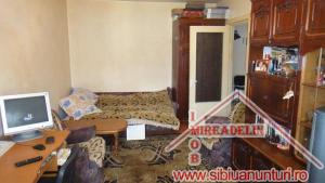 VINDEM APARTAMENT 3 CAMERE,   VALEA AURIE