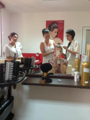 Salon de coafor, frizerie, manichiura, cosmetica