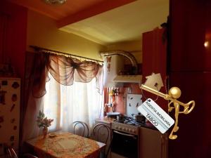 Apartament la mansarda cu 2 camere de vanzare zona Vasile Aaron