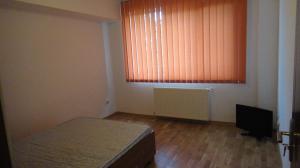 Inchiriez ap. 2 camere Piata Unirii UMF