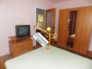 Apartament de inchiriat 4 camere decomandate zona Calea Dumbravii