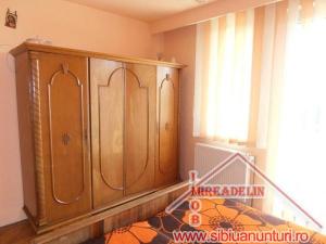 INCHIRIEZ APARTAMENT 3 CAMERE ,   ZONA GARII
