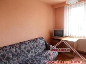 INCHIRIEZ APARTAMENT 3 CAMERE ,   ZONA GARII