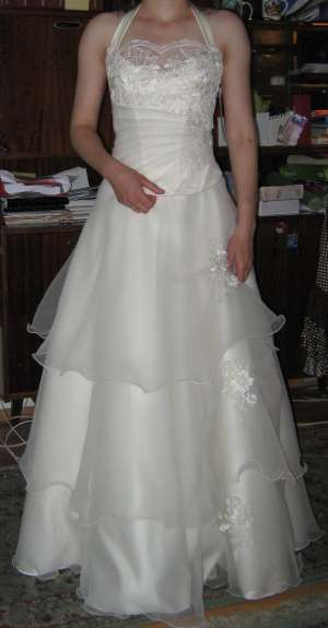 rochie mireasa nou-nouta