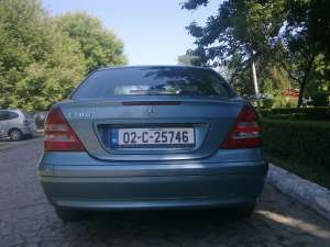 vand capota fata merceds c 180 .c200 . c220 an 2002
