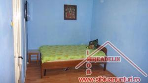 INCHIRIEZ APARTAMENT 2 CAMERE,   VASILE AARON
