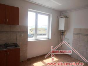 INCHIRIEZ APARTAMENT 2 CAMERE,   TURNISOR