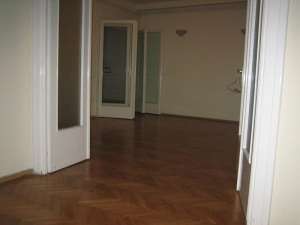 Apartament in bloc - 4 camere - Magheru