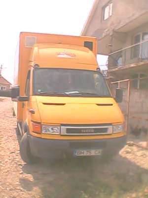 vand/schimb cu oi,  capre,  vaci iveco daily