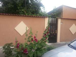 Propietar vind casa curte in Colentina