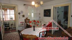 VAND CASA 2 CAMERE,   90 MP,   CENTRAL