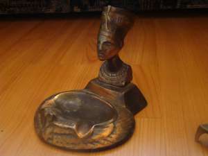 Vand obiect decor scrumiera metalica
