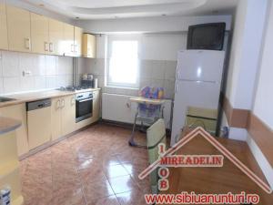 INCHIRIEZ APARTAMENT 3 CAMERE,   TURNISOR