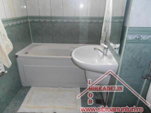 INCHIRIEZ APARTAMENT 3 CAMERE,   TURNISOR
