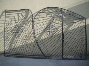 Poarta noua in forma de inima - fier forjat  / tel: 0742-424218 /