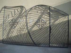 Poarta noua in forma de inima - fier forjat  / tel: 0742-424218 /
