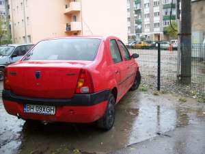 vand logan 1,   4 pret  3300 euro