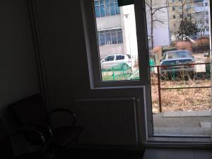 Inchiriez  Spatiu com. Alexandru