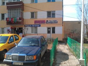 Inchiriez  Spatiu com. Alexandru