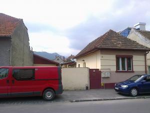 casa,   zona Aurel Valicu