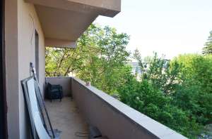 Vand Apartament 3cam zona Damaroaia jiului Pret Mic